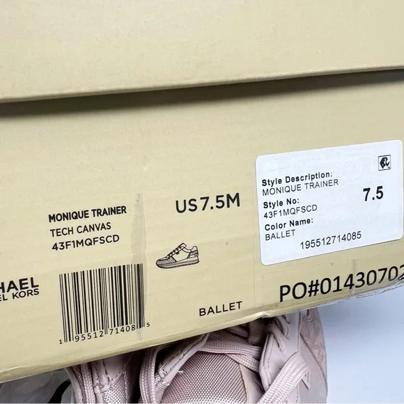 Michael Kors Monique Trainers
Size 7.5 - Picture 7 of 9
